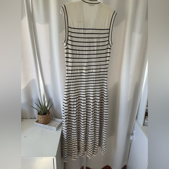 Sandro VIRAL Molina stripe knit dress - www.rajagirimanappuram.com Sandro VIRAL Molina stripe knit dress - www.rajagirimanappuram.com